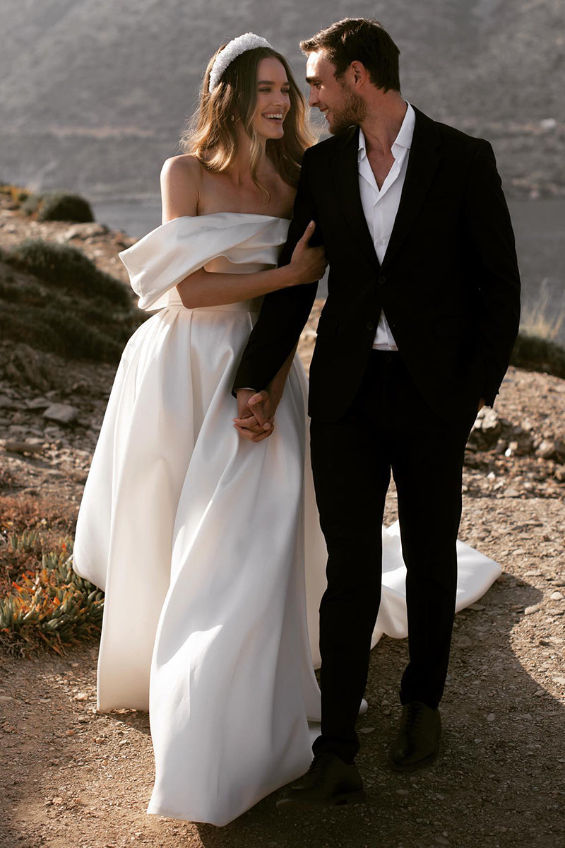 Strapless Pleats Satin Simple Wedding Dress QW2607