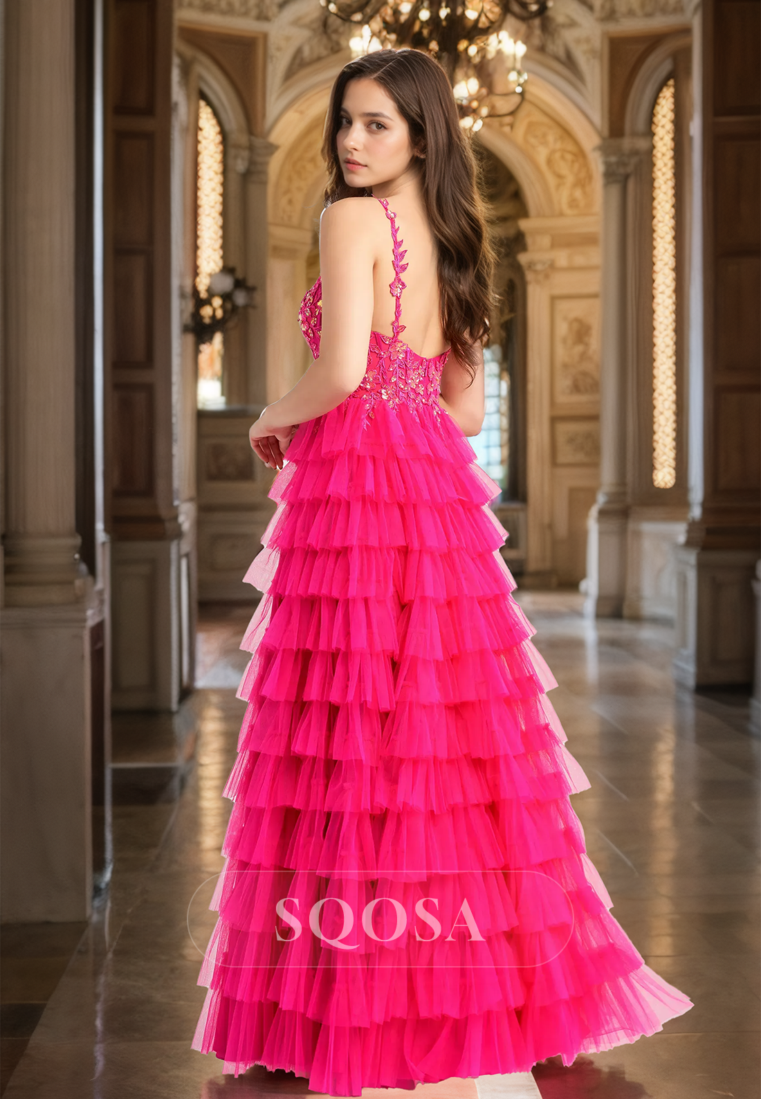 V-Neck Spaghetti Straps Off-Shoulder Sleeveless A-Line Prom Dress Beaded Applique Tiered Tulle Party Gowns