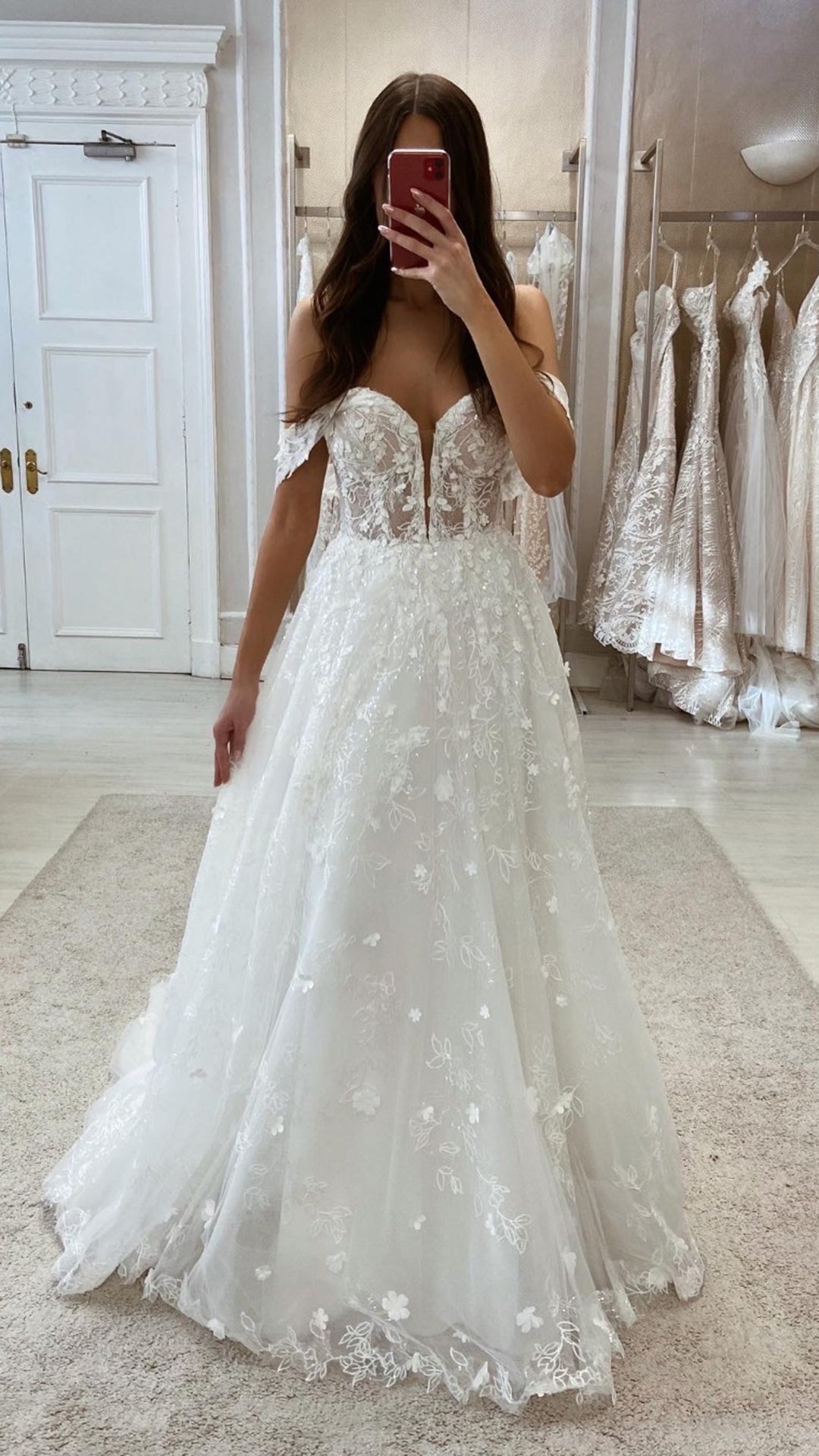Sweetheart Off-Shoulder Tulle A-Line Lace Applique Illusion Empire Wedding Dress QW8119 US14 / Custom Color Sweetheart Off-Shoulder Tulle A-Line Lace Applique Illusion Empire Wedding Dress QW8119 US14 / Custom Color