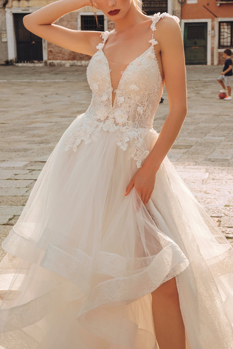 A Line V neck Lace Appliques Ruffles Rustic Wedding Dress QW2301 SQOSA A Line V neck Lace Appliques Ruffles Rustic Wedding Dress QW2301 SQOSA