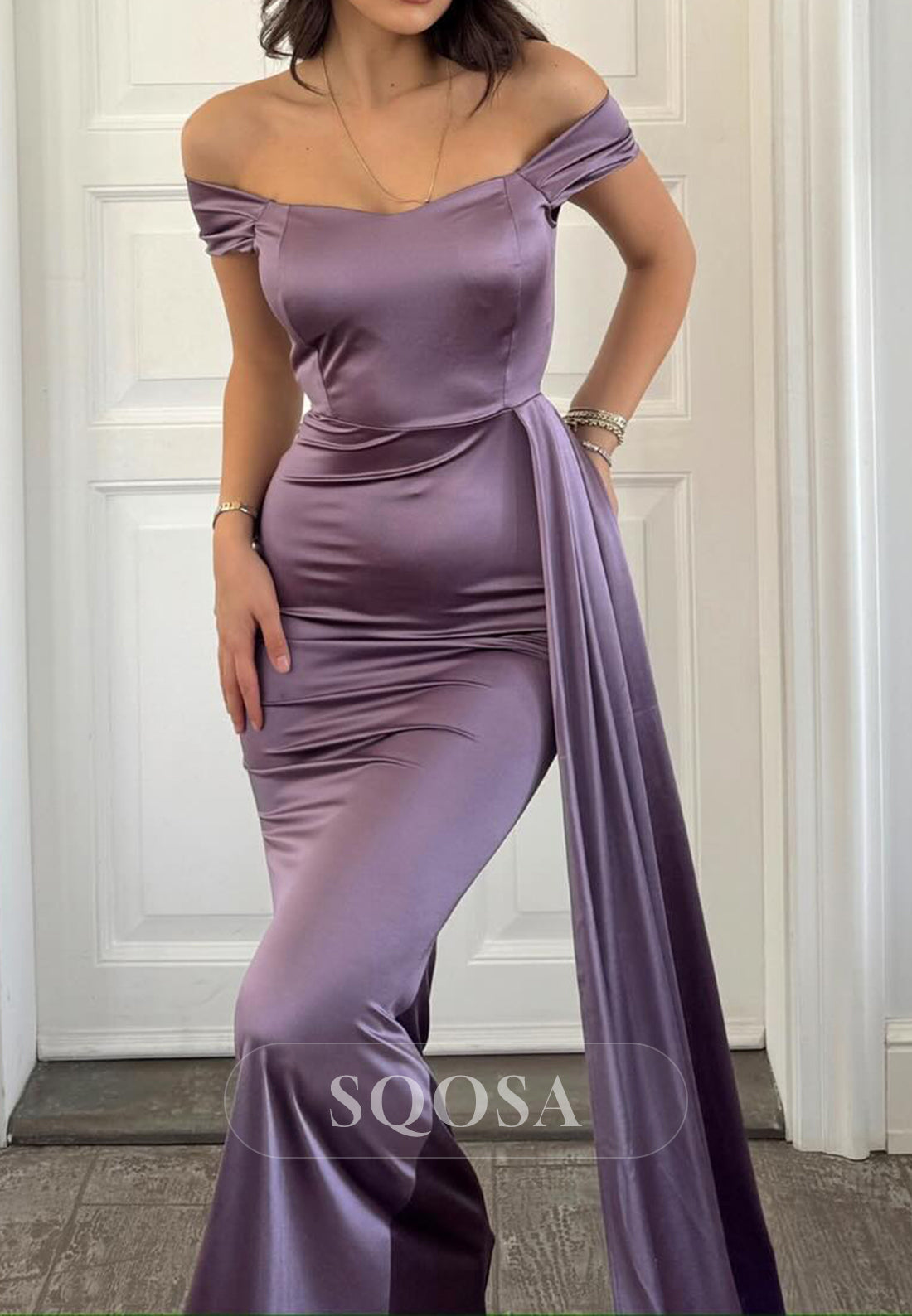 Chic Fitted Off-Shoulder Empire With Train Party Prom Evening Dress QP3547