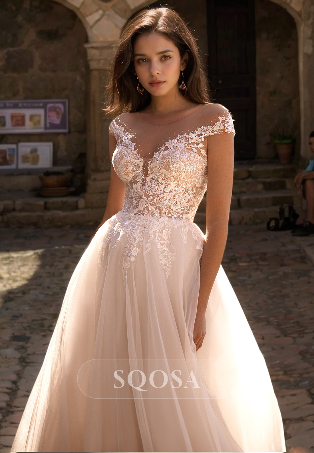 Scoop-Neck Cutout Cap-Sleeves A-Line Wedding Dress Applique Beaded Bride Dress with Train