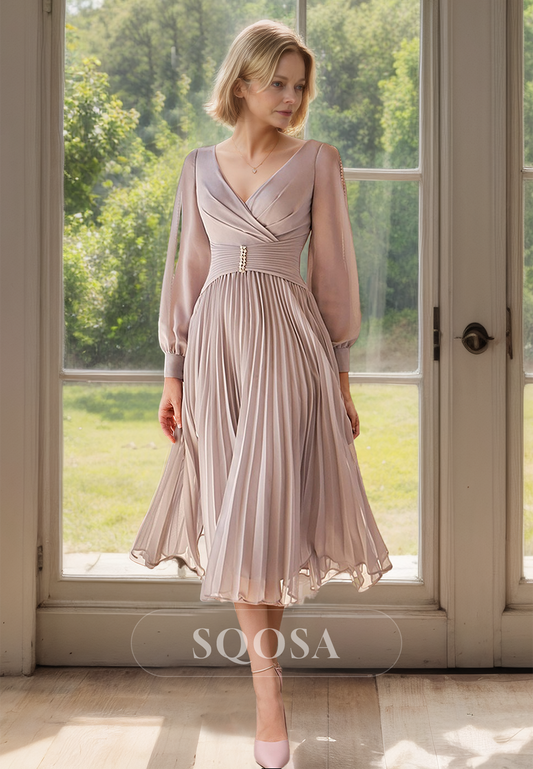 V-Neck Long-Sleeves Chiffon Cocktail Gowns Pleated Knee-Length A-Line Mother of the Bride Dress