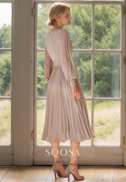 V-Neck Long-Sleeves Chiffon Cocktail Gowns Pleated Knee-Length A-Line Mother of the Bride Dress