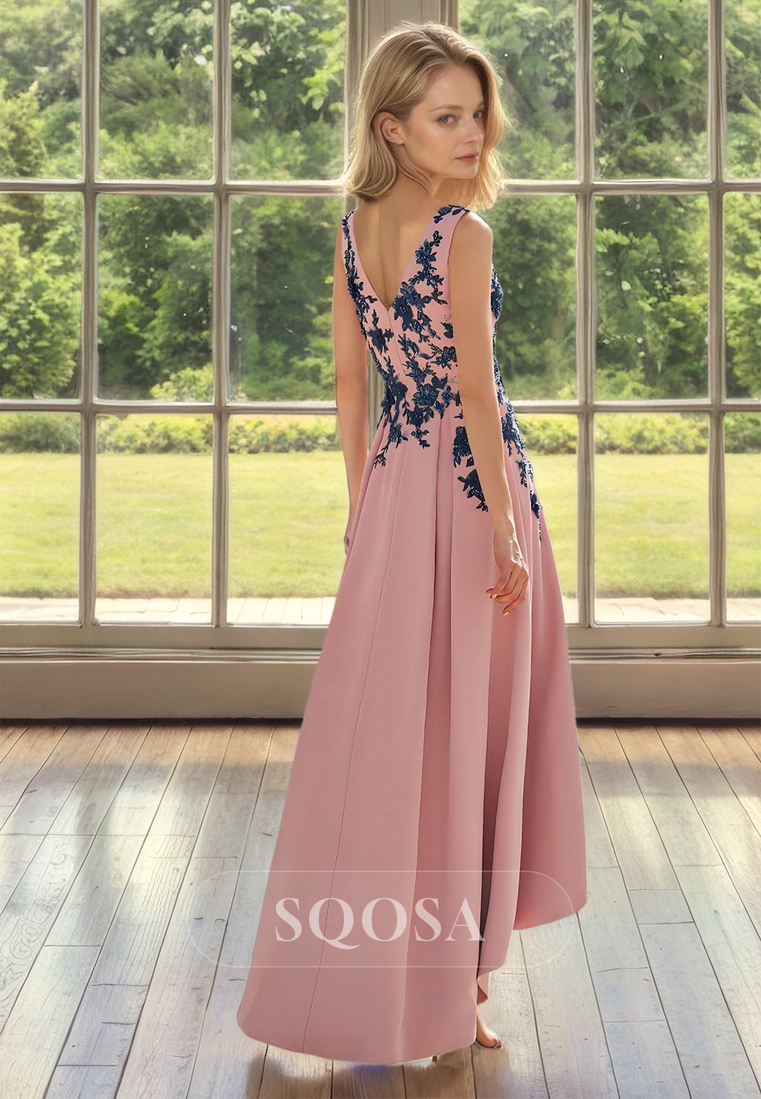 V-Neck Straps Sleeveless Cocktail Gowns Beaded Applique Floor-Length High-Low Mother of the Bride Dress