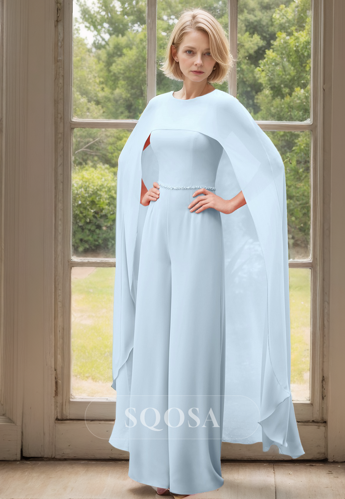 Scoop-Neck Sleeveless Fitted Mother of the Bride Dress Beaded Floor-Length Cocktail Gowns with Overlay