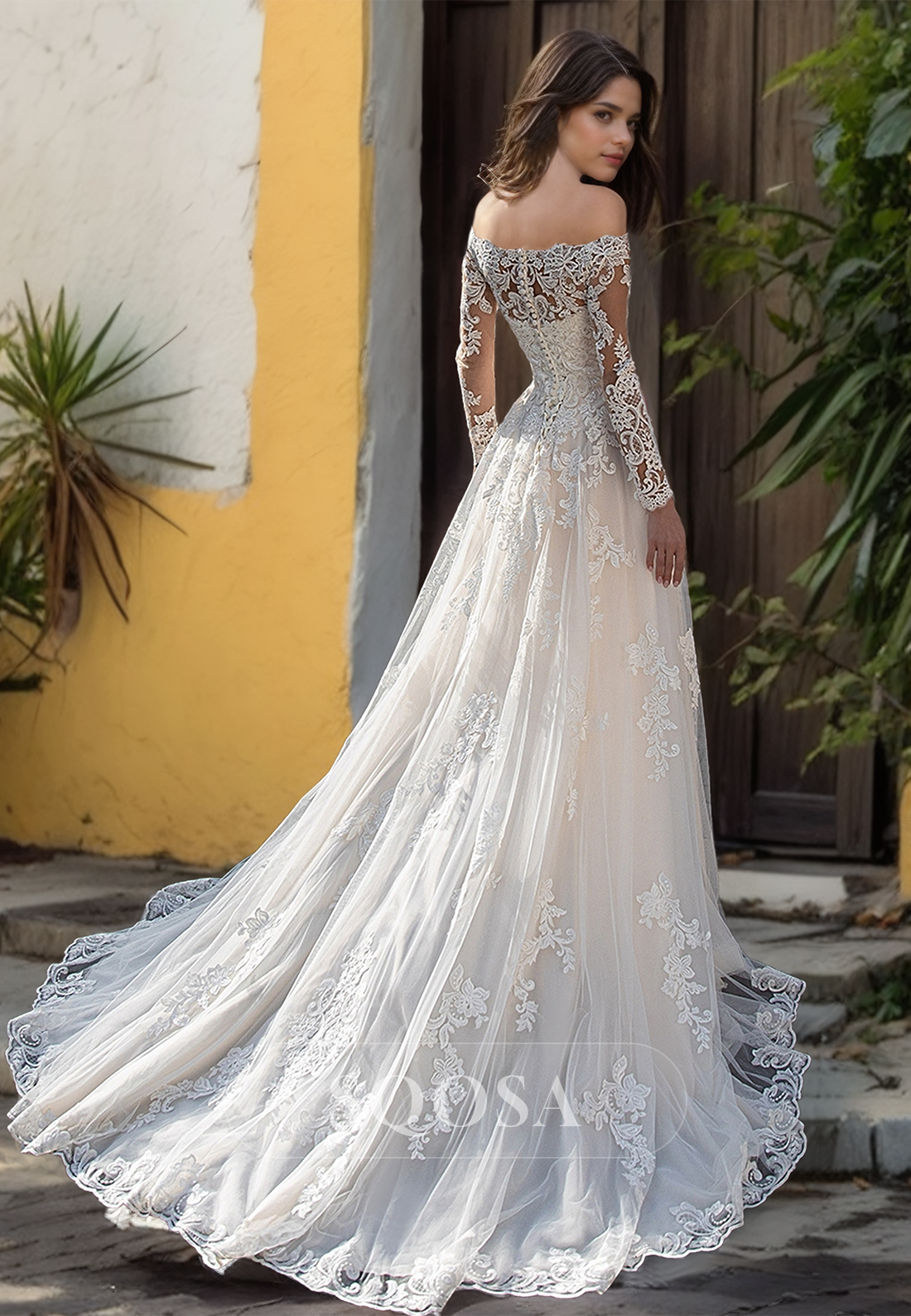 Bateau-Neck Long-Sleeves Tulle A-Line Wedding Dress Lace Applique Beaded Cutout Bride Gowns