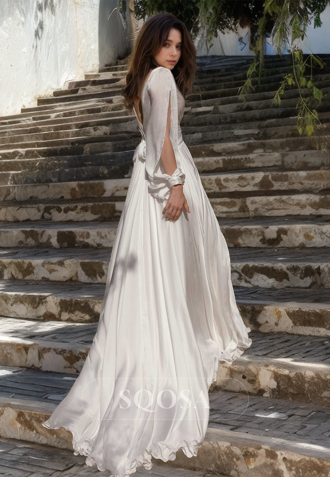 Deep V-Neck Long-Sleeves Pleated Bride Gowns Pleated Chiffon A-Line Wedding Dress with Train