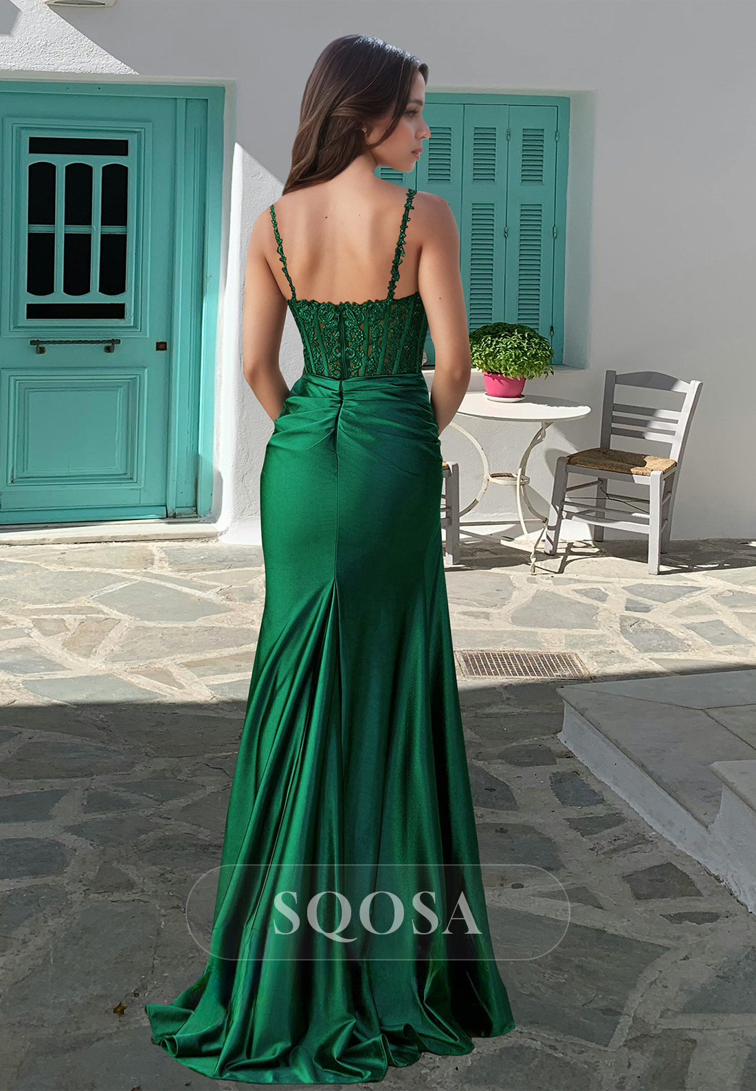 Spaghetti Straps Beaded Applique Mermaid Prom Dress Scoop-Neck Sleeveless Pleated Formal Gowns