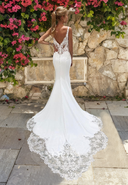 Spaghetti Straps Deep V-Neck Lace Memaid Wedding Dress Sleeveless Applique Cutout Bride Gowns