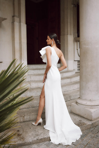 Unique One Shoulder Ruffles White Boho Wedding Dress Simple Beach Brid SQOSA Unique One Shoulder Ruffles White Boho Wedding Dress Simple Beach Brid SQOSA