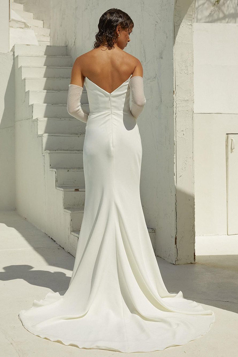 Sexy V neck Long Sleeves Elegant Wedding Dress with Court Train QW2172 US8 / White Sexy V neck Long Sleeves Elegant Wedding Dress with Court Train QW2172 US8 / White